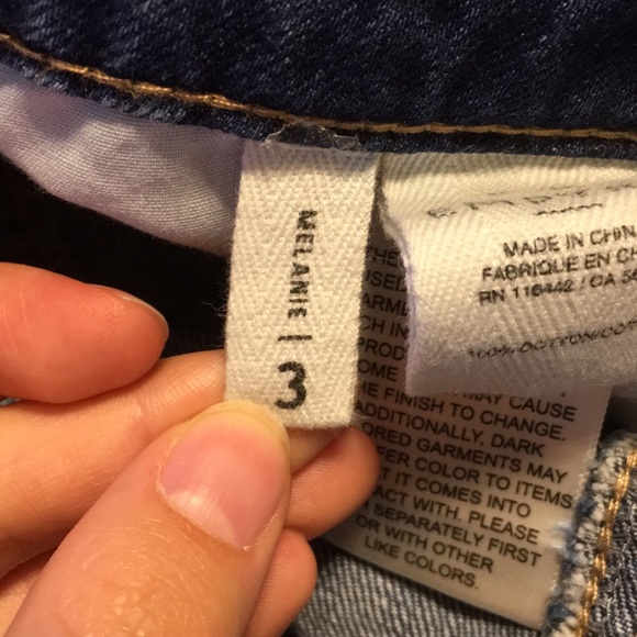 High Rise Mom Shorts - Picture 3 of 3